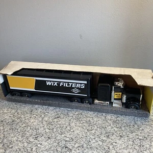Ertl Peterbilt Tractor Trailer Truck DANA WIX FILTERS 1/25 Scale - Picture 1 of 9