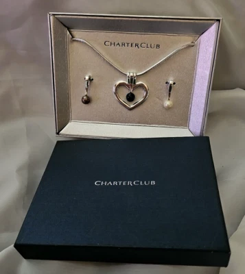 Collar Charter Club Corazón Tono Plateado con Perlas de Imitación Intercambiables Foto 1 de 3