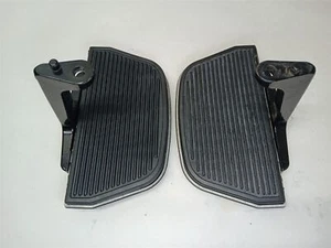 Harley-Davidson 2007 Electra Glide Rear Passenger Footboards & Mounts 52719-93B - Picture 1 of 7