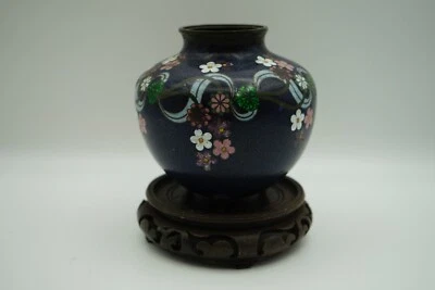 Jarrón Cloisonne japonés del período Meiji Foto 1 de 2