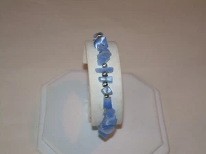 Vintage Royal Blue Apatite Chip Bracelet With Barrel Clasp - 7"  - Picture 1 of 12
