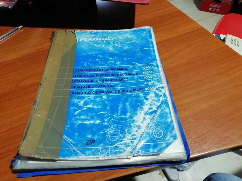 INCOMPLETO DA PAG 17 CATALOGO PARTI RICAMBIO PIAGGIO ZIP SSL1T 405517 - Immagine 1 di 1