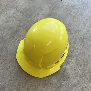 Milwaukee Tool SHELL ONLY 48-73-1102 Bolt Yellow Front Brim Vented Hard Hat - Picture 1 of 4