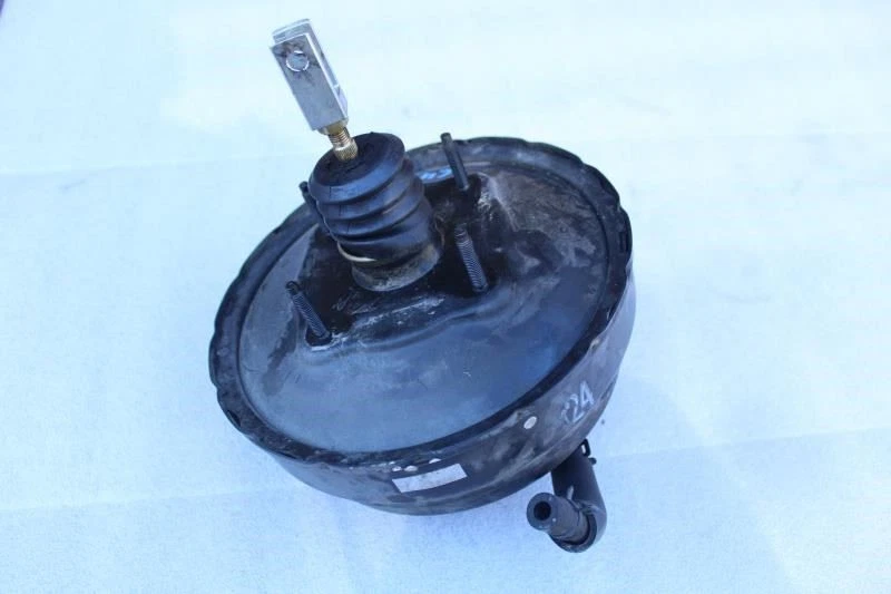 1993 TOYOTA CELICA GT BRAKE BOOSTER NON-ABS TYPE (FITS COUPE & CONVERTIBLE) - Image 1 of 4