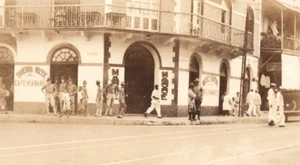 US Marines on Leave Panama Taverna Cabaret 1924 Fotografia - Foto 1 di 3