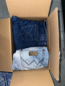 Box Stock Lotto 2 Kg Abbigliamento Usato Firmato Vintage - Imagen 1 de 7