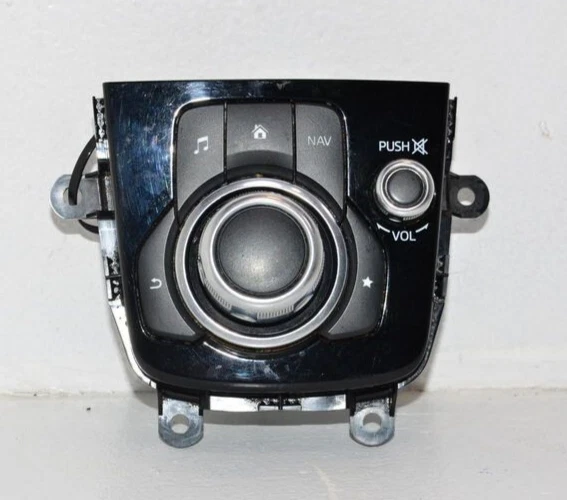 2014-2018 Mazda 3 Radio Receiver Console Mounted Control Panel GENUINE OEM Foto 1 de 4