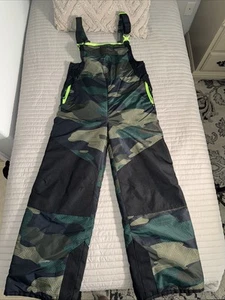NWOT Big Boys Champion Camo Overall Ski Snowboarding Winter Snow Suit Sz. XXL-20 - Picture 1 of 15