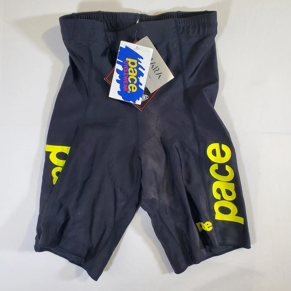 Pace 黑色 Dupont Lycra 复古 90 年代全新带标签损坏阅读 - L 加垫自行车短裤 — 第 1/4 张图片