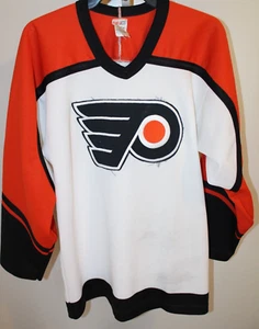 Vintage Philadelphia Flyers White Home CCM Jersey Size Men's Small (Small Tear) - Picture 1 of 3