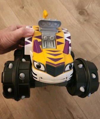 Blaze & the Monster Machines Talking Super Tiger Claws Stripes Wild Wheels WORKS - Image 1 of 4
