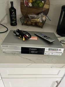 Panasonic DMR-E55P DVD-RAM/DVD-R Player DVD Ram Videorecorder mit Fernbedienung FUNKTIONIERT!!! - Bild 1 von 5