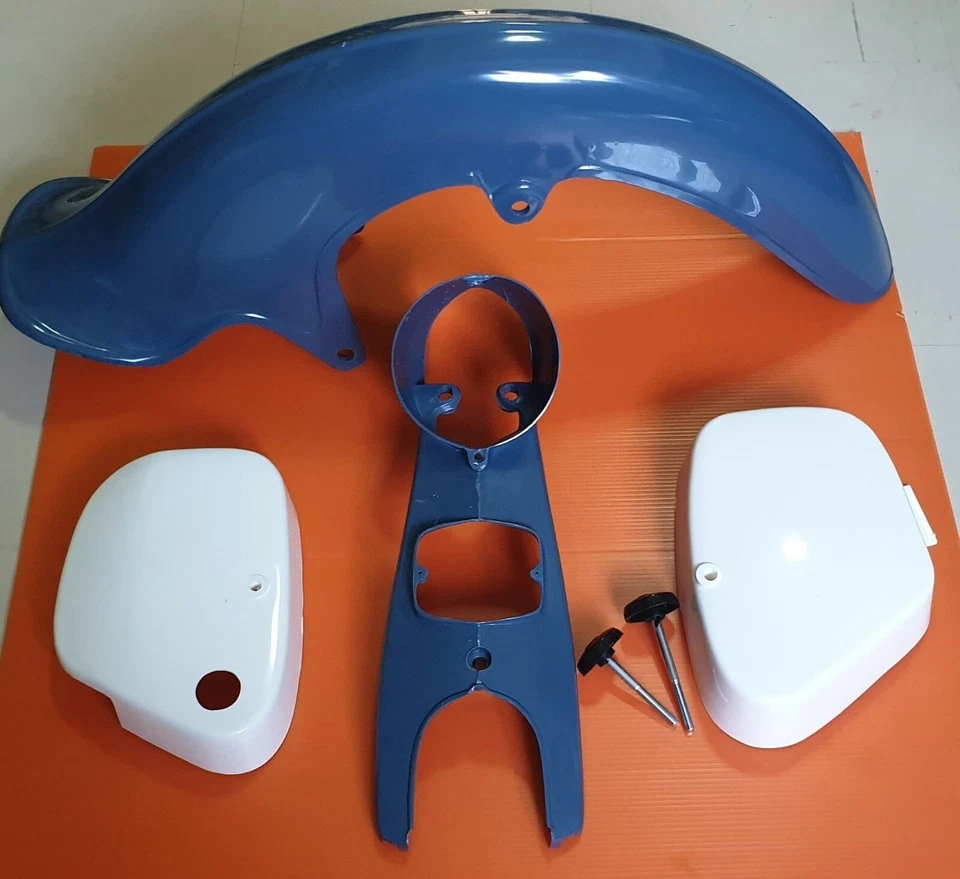 HONDA SUPERCUB C100 CA100 C102 CA102 AZUL PARA-LAMA E ESTOJO DE FAROL E TAMPA LATERAL - Imagem 1 de 4