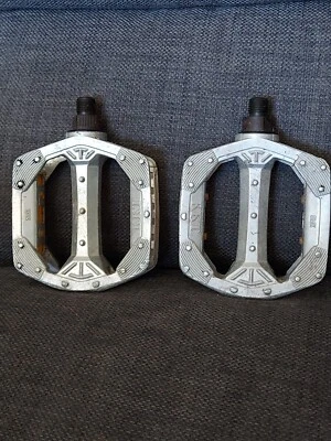 PEDALES OPC ORIGINALES RAROS PLATEADOS KKT SMX 1/2 AÑOS 80 OLD SCHOOL BMX Foto 1 de 4