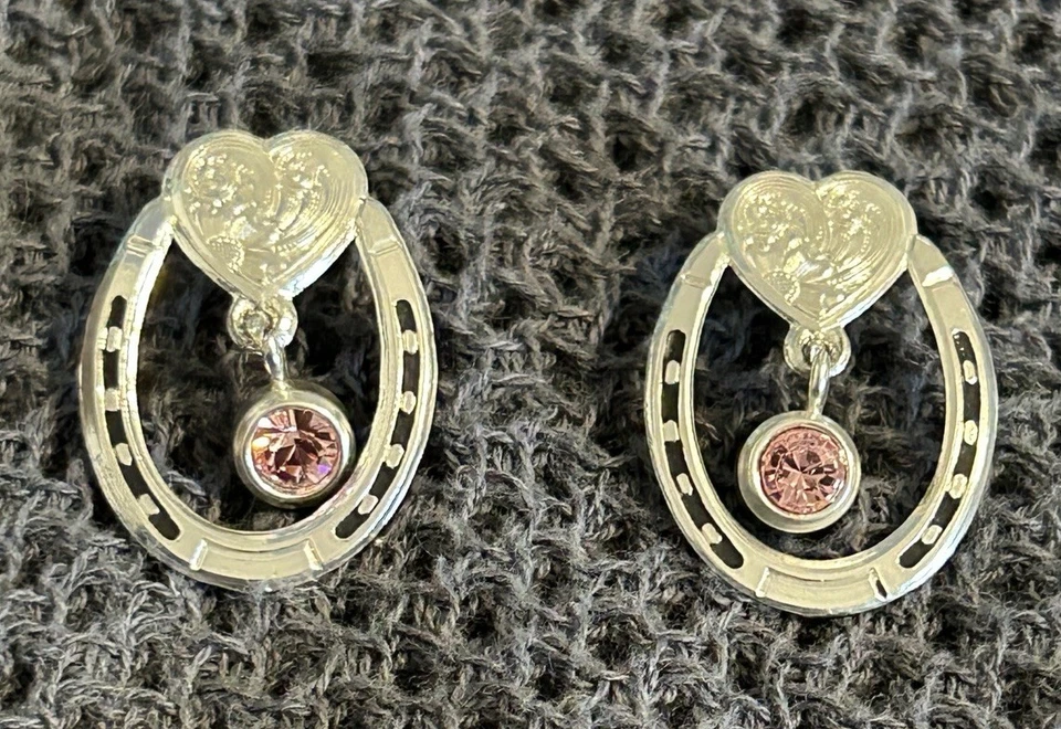 Brincos de coração Montana Silversmiths Lucky ferradura com pendentes de strass rosa - Imagem 1 de 4