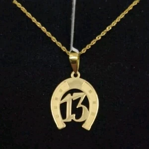 Colgante Y Cadena Oro 18k 750 mls. Herradura Con 13 De La Suerte. 18 MM. - Imagen 1 de 6