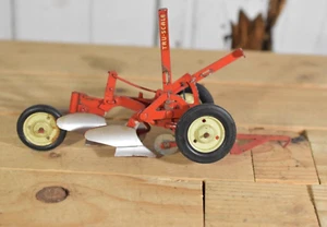 VINTAGE TRU SCALE 2 BOTTOW PLOW FARM TRACTOR PLOW IMPLEMENT - Picture 1 of 8