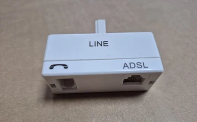 LOT OF 10 - ADSL Microfilter Broadband Internet  / Splitter UK BT Socket T Shape - Image 1 of 4