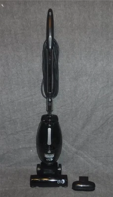 Ewbank Chilli HSV1000 Handheld/Stick Vacuum - Black - Image 1 of 4