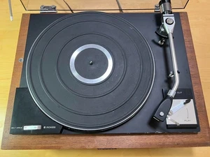 Pioneer PL-30 Belt Drive Turntable Auto Return Wood Veneer With PC-11 Cartridge - Picture 1 of 10