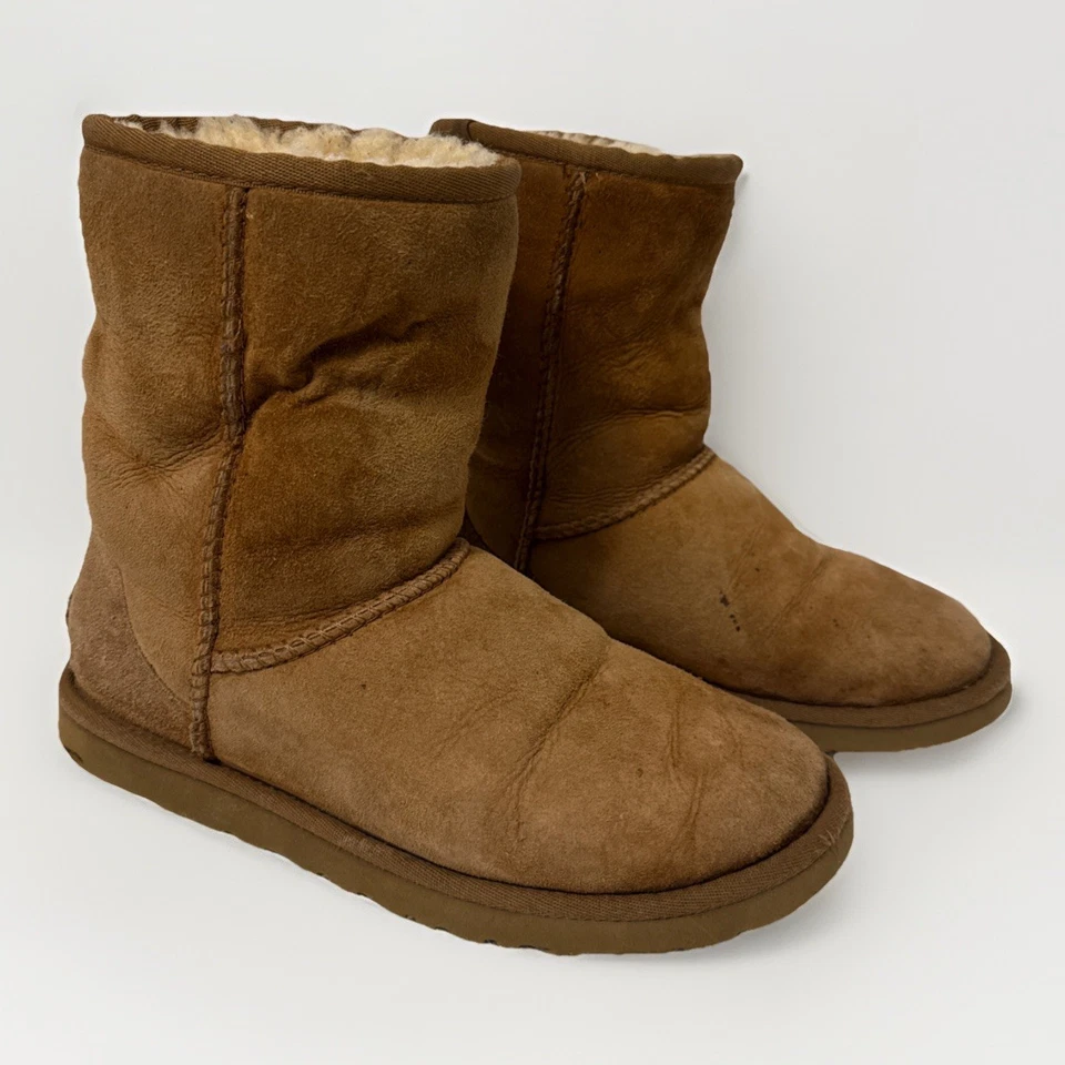 Botas Sherpa UGG Clásicas Cortas Camel Gamuza Talla 5 5825 Foto 1 de 4