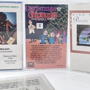 Christmas Music 5 Cassettes Lot, Christmas With The Chipmunks Etc - Picture 1 of 10