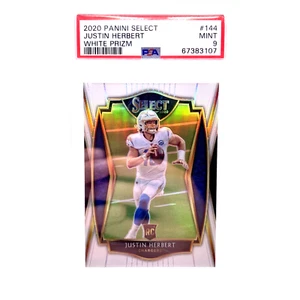 2020 Panini Select #144 White Prizm /35 Justin Herbert Premier Level PSA 9 MINT - Picture 1 of 5