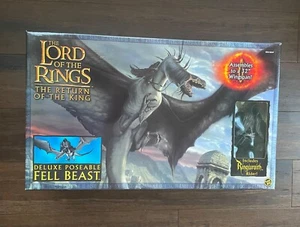 El Señor de los Anillos ROTK DELUXE BESTIA CAÍDA POSABLE CON JINETE DEL ESPECTRO DEL ANILLO NUEVO EN CAJA - Imagen 1 de 6