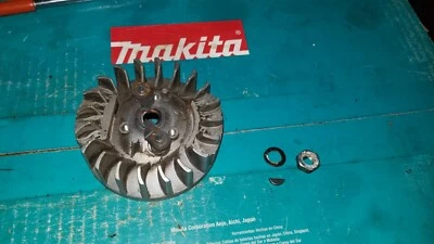 Motosierra Olympic OEM 254 volante motosierra usada pieza  Foto 1 de 4