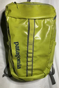 Patagonia Black Hole Pack Padded Back Polyester Backpack 49296 Yellow 25 L - Picture 1 of 9