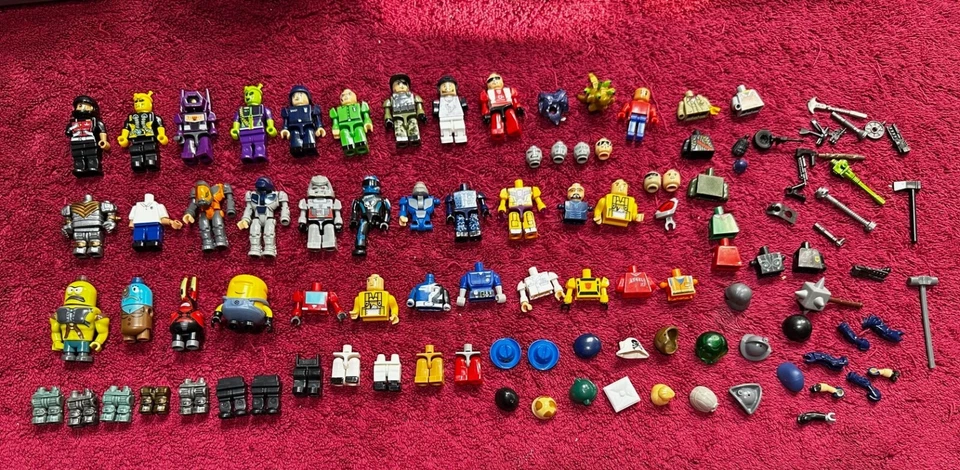 LOTE de minifiguras y piezas de figuras Kre-O y MEGA. ¡Más de 50 piezas! Foto 1 de 4