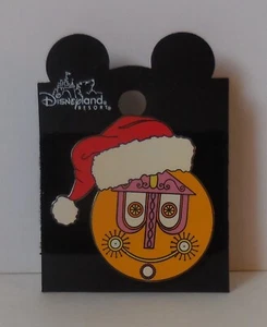 Disney Pin DLR Small World Christmas Clockface Annual Passholder Pin Le - Picture 1 of 2