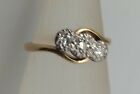 18ct yellow gold & platinum small ring with 3 small diamond stones ring size L, 