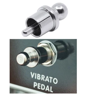 BLACKFACE VIBRATO RCA SHORTING PLUG SIMULATING A FOOTSWITCH IN THE 'ON' POSITION - Picture 1 of 2
