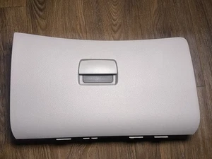 2007-2009 SATURN AURA Glove Box Gray - Picture 1 of 4