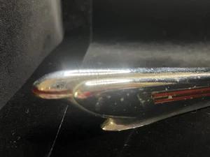 Red Vintage American Car Hood Radiator Mascot Emblem Speed - Picture 1 of 11