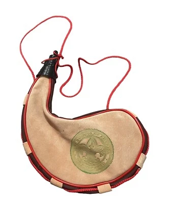 Bolso Bota de Cuero - Piel de Agua Española, 1 Hecho en España Estampado Scouts of américa Foto 1 de 4