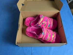 UGG Women's Fluff Yeah Tiger Flower Slippers Taffy Pink , Pre-owned, Size 8. - Picture 1 of 14