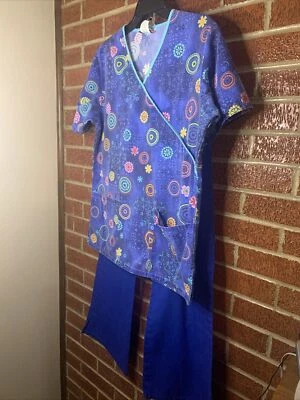 Conjunto Médico Jasco Uniform Mujer Top Pantalones Geo Medallion Azul Pequeño Foto 1 de 4