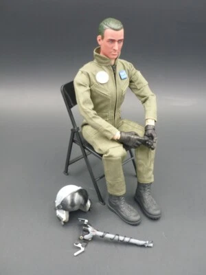 Jet Pilot 1/6 Full Body, Green Uniform - Image 1 of 4