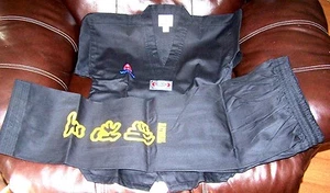 NUOVA uniforme completa Vision nera nazionale Taekwondo SPEDIZIONE GRATUITA - Foto 1 di 3