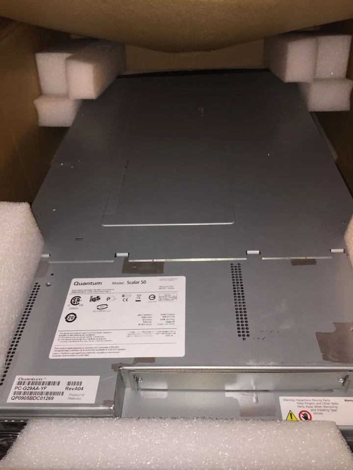 Biblioteca de cintas Quantum Scalar 50 LTO Ultrium SCSI 2 LTO4 UNIDAD SCSI y 15 datos LTO4 Foto 1 de 1