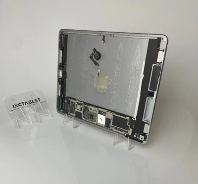 Apple iPad Pro 9.7 256GB Space Grey - Spares + Repairs Ref1011 - Image 1 of 4