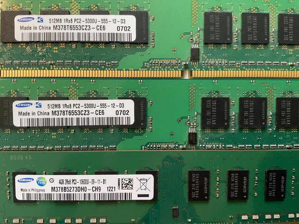 Samsung PC2-5300 (DDR2) 1 GB & 2 512MB SO-DIMM 667 MHz PC2-5300 DDR2 Mem... - Image 1 of 1