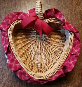 Decorative Red Plaid Fabric Covered Heart Basket Cream Lace Trim - Picture 1 of 12