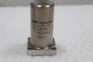 6901  Mott Corporation GSM-60-050-12 Gas Shield Valve - Picture 1 of 3