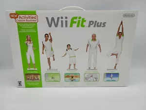 Nintendo Wii Fit Plus con bilanciamento e accessori - CIB e testato - Foto 1 di 5