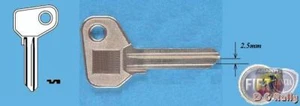 2,5 mm Fiat Alfa Detomaso Ferrari Iveco Moto Guzzi X1/9 llave en blanco - Imagen 1 de 1