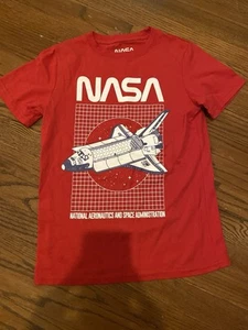 NASA T-Shirt Boys Red Cotton Graphic Print Space Shuttle Crew Neck M - Picture 1 of 3