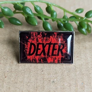 Dexter Morgan Pin Badge - Dexter TV series Metal Pin - Blood Splatter Logo - Picture 1 of 2